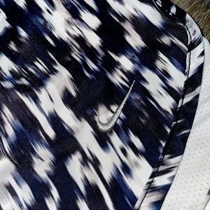 women’s black nike athletic shorts